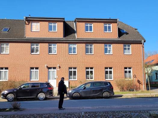 Mehrfamilienhaus zum Kauf provisionsfrei 528.200 € 15 Zimmer 445 m² frei ab 01.10.2026 Schwaan Schwaan 18258