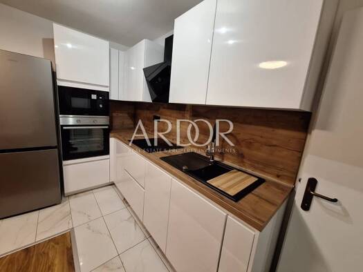 Wohnung zur Miete 750 € 3 Zimmer 54 m² 2. Geschoss Donja Vezica, Rijeka Vezica - Draga