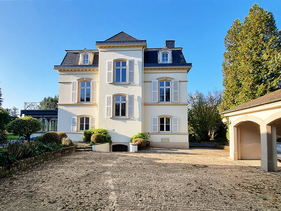 Villa zum Kauf 1.450.000 € 11 Zimmer 468 m²<br/>Wohnfläche 2.028 m²<br/>Grundstück Wiltingen 54459