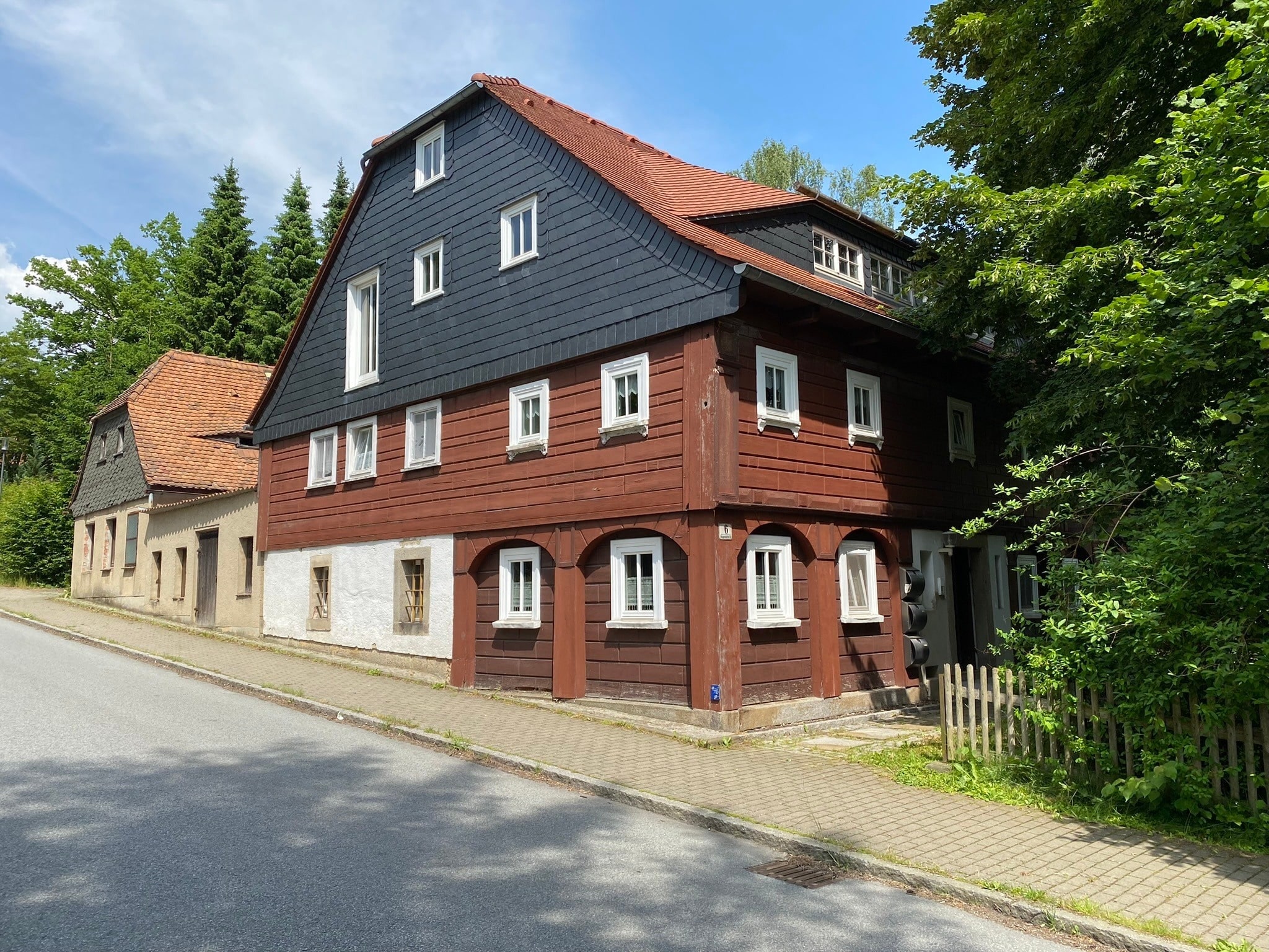 Mehrfamilienhaus zum Kauf 159.000 € 7 Zimmer 190 m²<br/>Wohnfläche 1.530 m²<br/>Grundstück Seifhennersdorf 02782