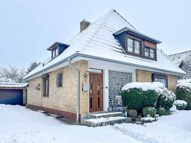 Einfamilienhaus zum Kauf 329.000 € 4 Zimmer 140 m² 680 m² Grundstück Heide 25746