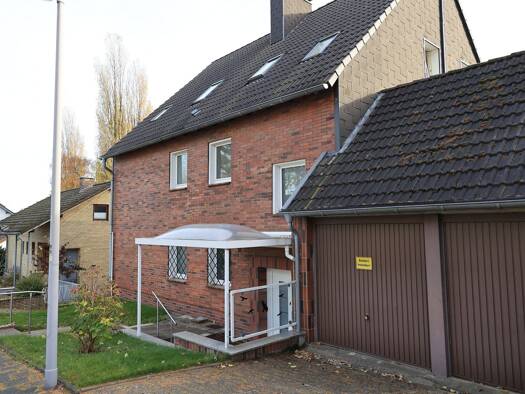 Wohnung zur Miete 700 € 3,5 Zimmer 80 m² 1. Geschoss frei ab sofort Siepenstr. 19 Speldorf Mülheim an der Ruhr 45478