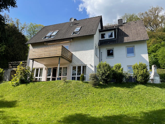 Einfamilienhaus zum Kauf 274.900 € 7 Zimmer 243 m²<br/>Wohnfläche 809 m²<br/>Grundstück ab sofort<br/>Verfügbarkeit Walkenried 37445