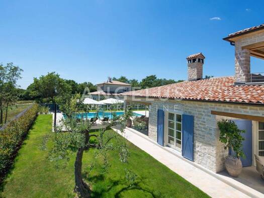 Einfamilienhaus zum Kauf 999.000 € 5 Zimmer 353 m² 717 m² Grundstück Poreč 52440