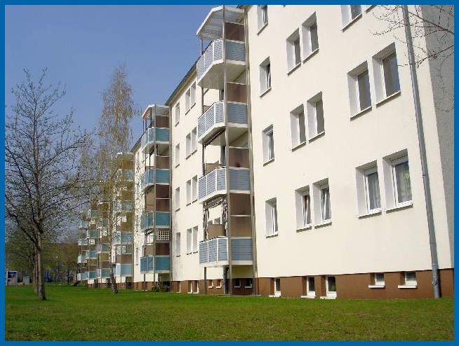 Wohnung zur Miete 270 € 2 Zimmer 46,6 m²<br/>Wohnfläche EG<br/>Geschoss Zwickauer Straße 3 d Weida Riesa 01587