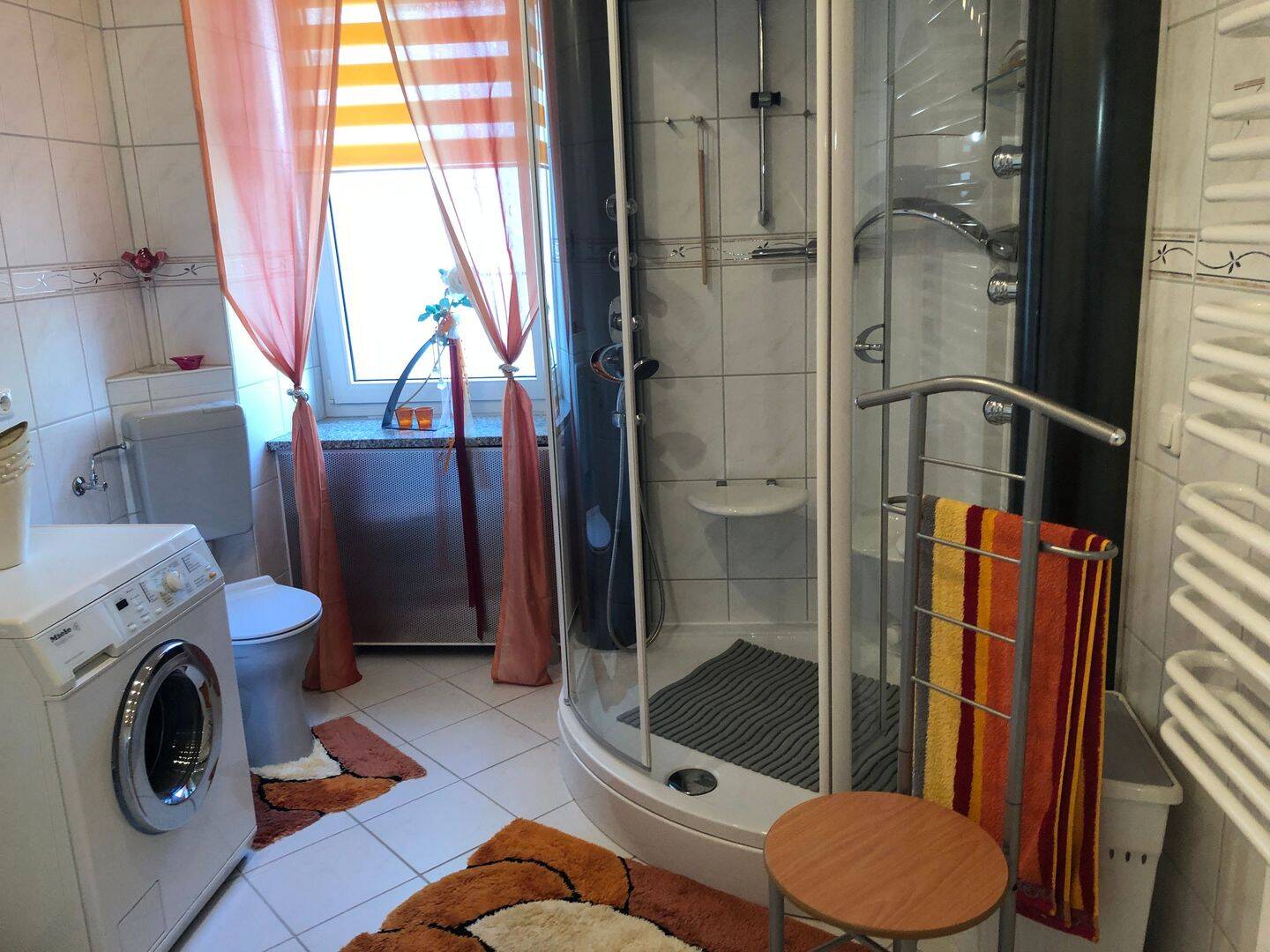 Immobilie in Bad Alexandersbad - Sie möchten ein Haus, aber keine Gartenarbeit! - Bild 3