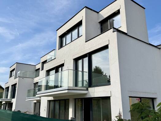 Reihenmittelhaus zum Kauf - Erstbezug 1.100.000 € 540 m² Wien 1220