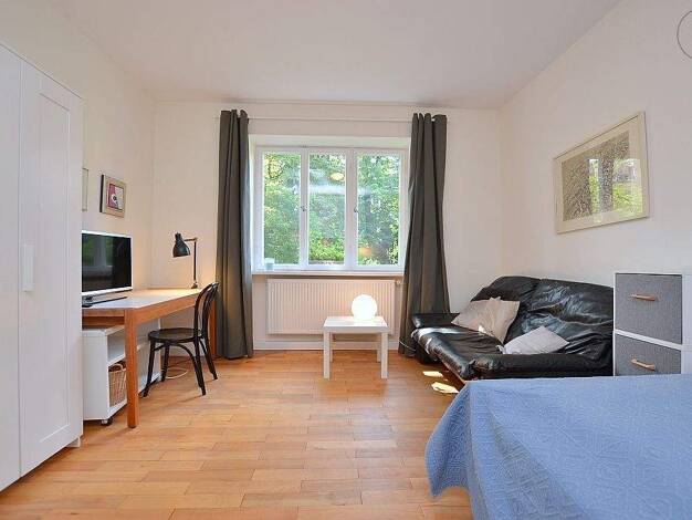 WG-Zimmer zur Miete Wohnen auf Zeit 750 € 17 m² EG frei ab 01.03.2026 West Stuttgart 70176
