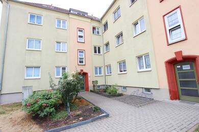 Wohnung zur Miete 385 € 2 Zimmer 63,9 m² 1. Geschoss Geraer Straße 1a West Altenburg 04600