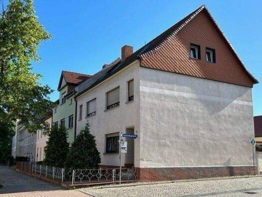 Wohnung zur Miete 320 € 3 Zimmer 42,6 m² 2. Geschoss frei ab sofort Friedrich-Naumann-Straße 51 Zerbst Zerbst/Anhalt 39261
