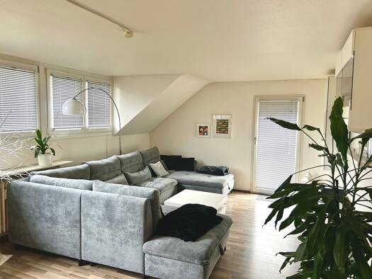 Wohnung zur Miete 850 € 3 Zimmer 87 m² frei ab sofort Brebacher Straße 106 Bischmisheim Saarbrücken 66132