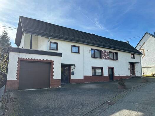 Einfamilienhaus zum Kauf 169.000 € 6 Zimmer 165 m² 699 m² Grundstück frei ab sofort Kleinmaischeid 56271