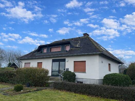 Einfamilienhaus zum Kauf 275.000 € 6 Zimmer 170 m² 1.000 m² Grundstück Kellinghausen Rüthen 59602
