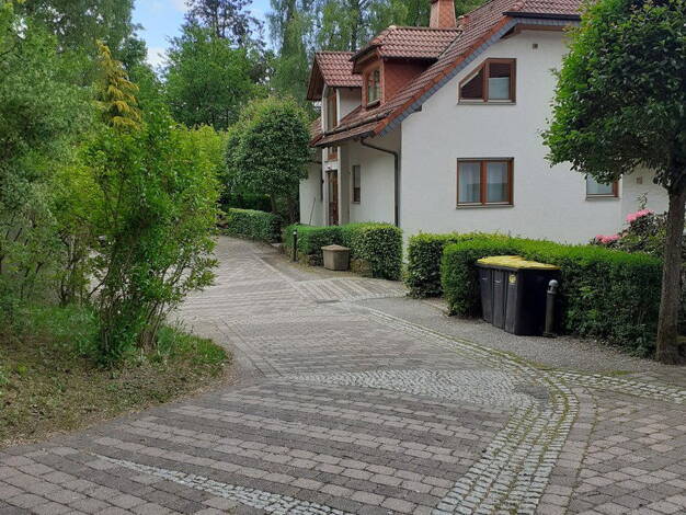Wohnung zum Kauf provisionsfrei 259.000 € 2 Zimmer 77 m² Dachgeschoss, 1. Geschoss Krähhahnstraße 9 D Bad Wilhelmshöhe Kassel 34131