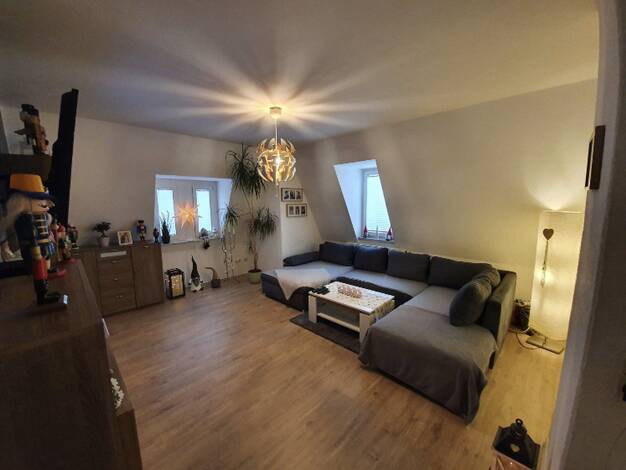 Maisonette zum Kauf provisionsfrei 140.000 € 4,5 Zimmer 106,9 m² 3. Geschoss frei ab 01.12.2026 Friedrich-Engels-Straße 49 Pölbitz Zwickau 08058