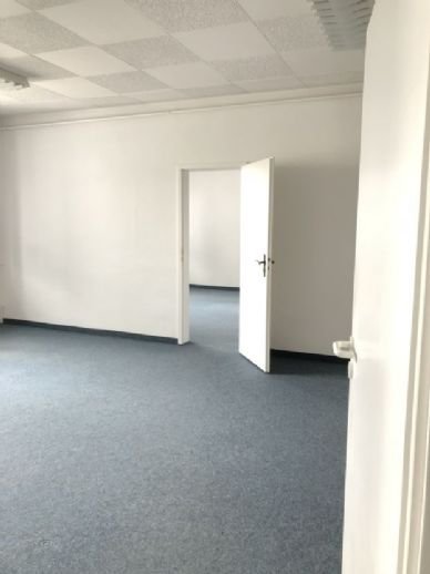 Bürofläche zur Miete provisionsfrei 3,90 € 51,2 m²<br/>Bürofläche ab 25,6 m²<br/>Teilbarkeit Kurze Straße 18 Niederwiesa Niederwiesa 09577 