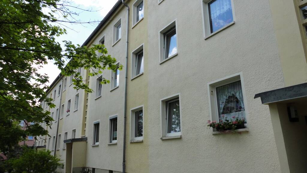 Wohnung zur Miete 305 € 2 Zimmer 50,6 m² Geschoss 2/3 frei ab sofort Heinrich-Heine-Straße 27 Olbersdorf 02785