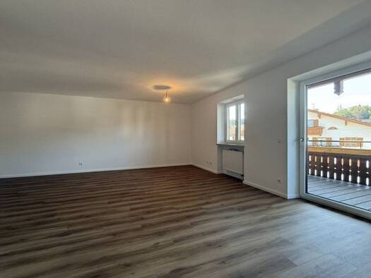 Wohnung zur Miete 1.400 € 3 Zimmer 109 m² frei ab sofort Palling Palling 83349