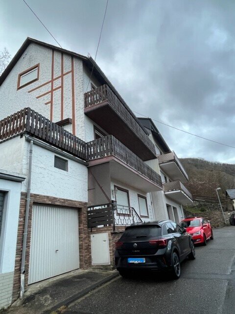 Einfamilienhaus zum Kauf 255.000 € 6 Zimmer 140 m²<br/>Wohnfläche 305 m²<br/>Grundstück Hirzenach Boppard 56154