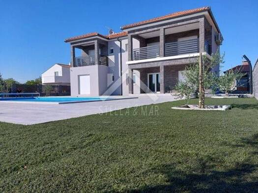 Haus zum Kauf 814.000 € 5 Zimmer 330 m² Poličnik
