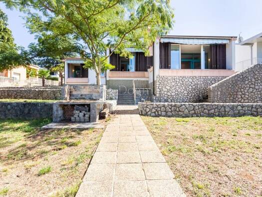 Einfamilienhaus zum Kauf 1.500.000 € 5 Zimmer 286 m² Njivice, Omišalj Omišalj 51513