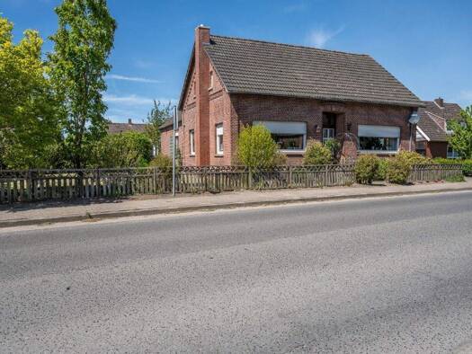 Einfamilienhaus zum Kauf 239.000 € 6 Zimmer 175 m² 1.145 m² Grundstück Bunde 26831