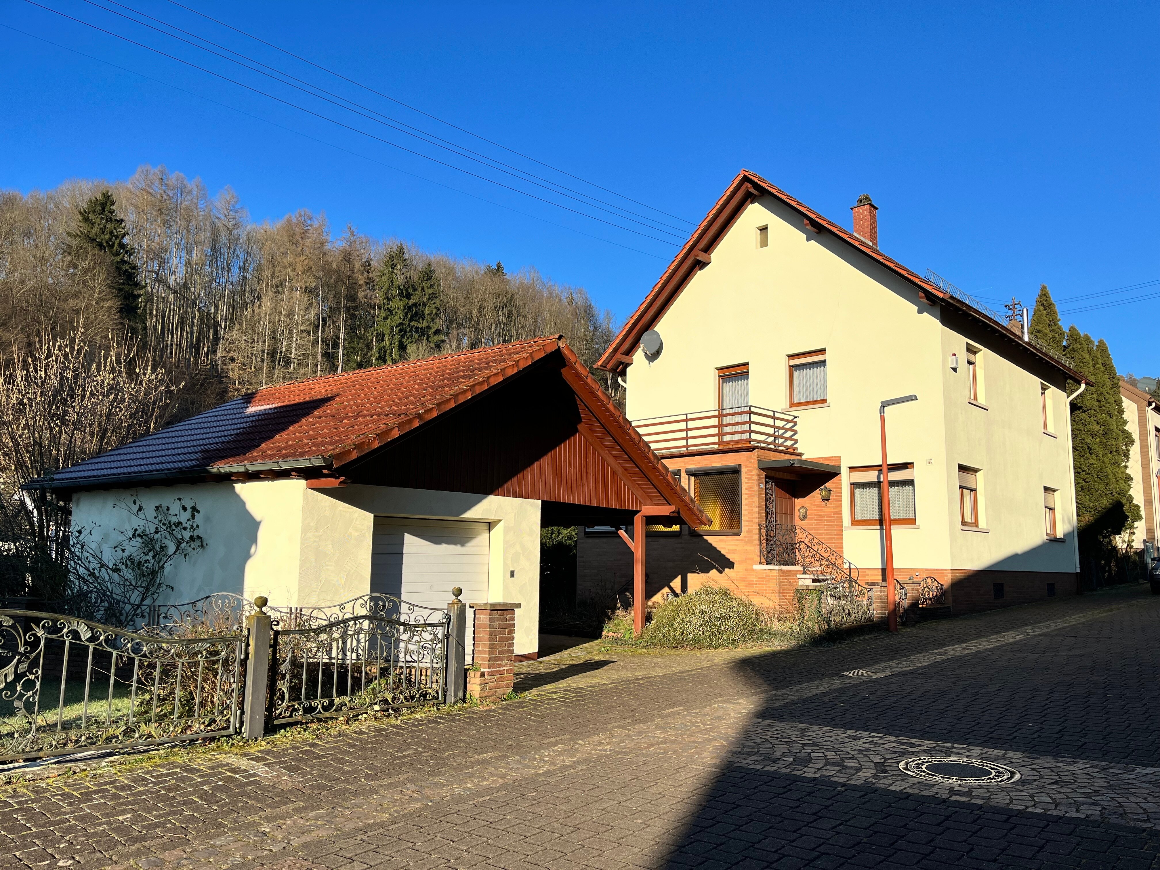 Einfamilienhaus zum Kauf 179.000 € 5 Zimmer 144,2 m²<br/>Wohnfläche 1.057 m²<br/>Grundstück Wiesbach 66894