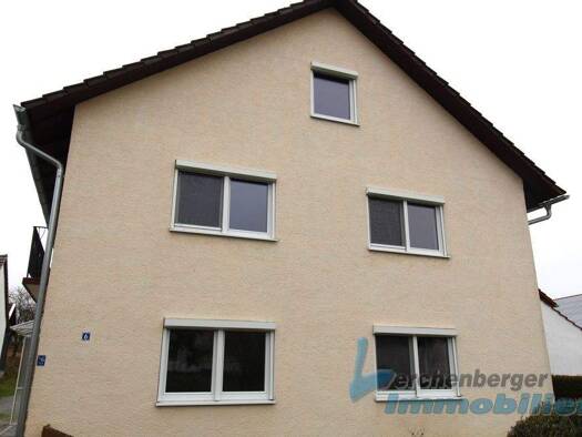 Bauernhaus zur Miete 750 € 7 Zimmer 140 m² 3.500 m² Grundstück Osterhofen 94486