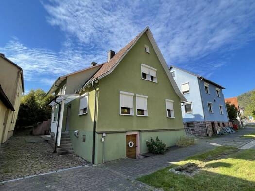 Einfamilienhaus zum Kauf 239.000 € 4 Zimmer 144 m² 715 m² Grundstück Neustadt Neustadt a.Main 97845