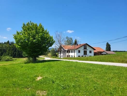 Bauernhaus zum Kauf 1.590.000 € 8 Zimmer 290 m² 67.930 m² Grundstück Holz Bernbeuren 86975