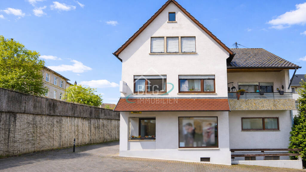 Haus zum Kauf 8 Zimmer 177,9 m² 513 m² Grundstück Badener Str. 1 Schluchtern Leingarten 74211