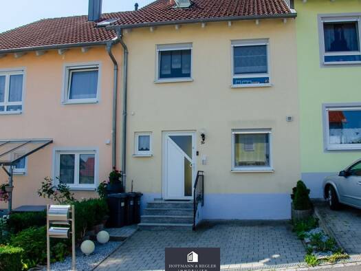 Reihenmittelhaus zum Kauf 345.000 € 5 Zimmer 132 m² 148 m² Grundstück Amberg Amberg 92224