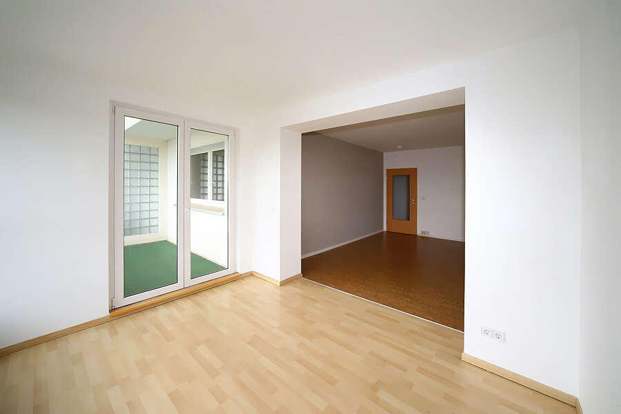 Wohnung zur Miete 329 € 3 Zimmer 71 m²<br/>Wohnfläche 4.<br/>Geschoss ab sofort<br/>Verfügbarkeit Martin-Rinkart-Straße 24 Lutherstadt Eisleben Eisleben 06295