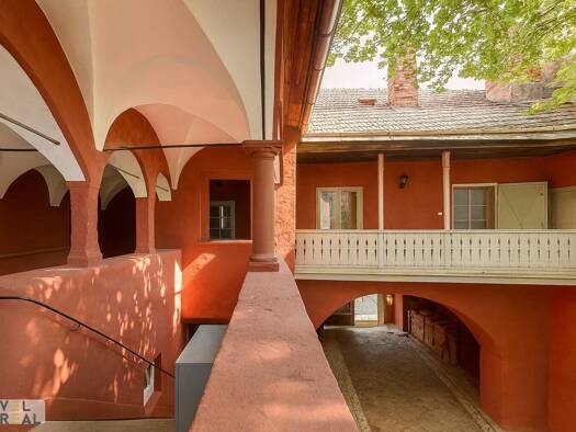 Haus zum Kauf 14 Zimmer 487 m² 1.964 m² Grundstück Gumpoldskirchen 2352
