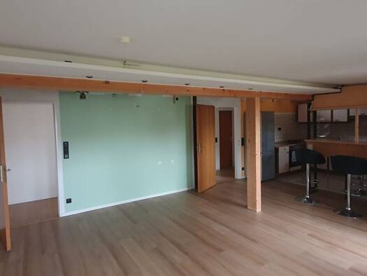 Wohnung zur Miete 850 € 2 Zimmer 61 m² Geschoss 2/3 frei ab sofort Ost Sindelfingen 71065