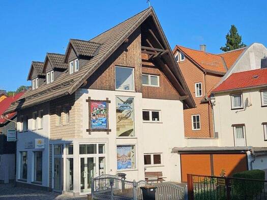 Gewerbeobjekt zum Kauf als Kapitalanlage geeignet 975.000 € 1.114 m² 874 m² Grundstück Zella-Mehlis 98544