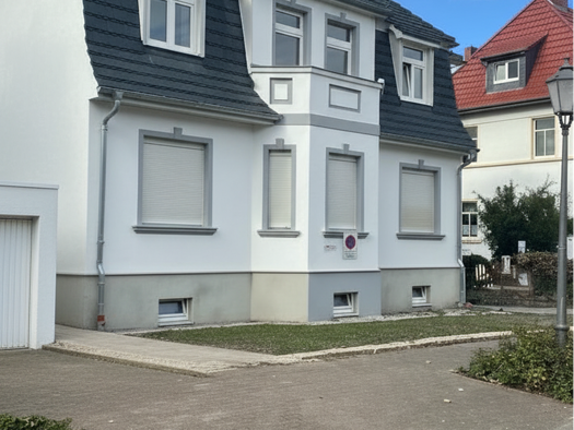 Wohnung zur Miete 825 € 4 Zimmer 75 m² Geschoss 1/2 frei ab 02.03.2026 Lessingstraße 8 Bernburg 06406