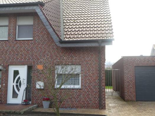 Doppelhaushälfte zur Miete 1.250 € 5 Zimmer 125 m² frei ab sofort Reckenfeld Greven 48268