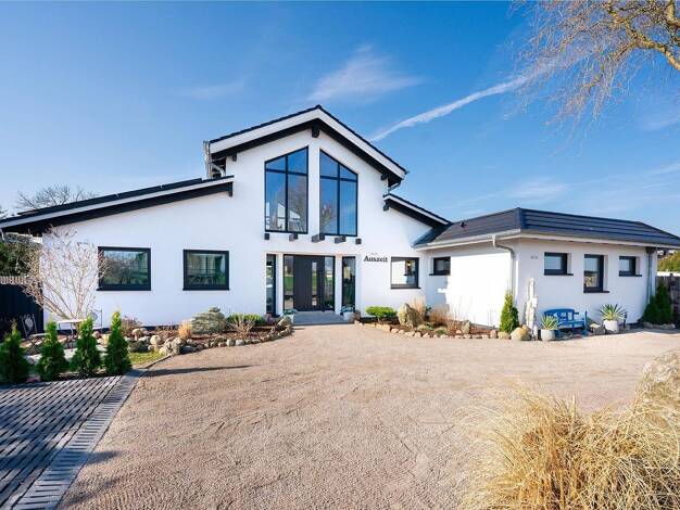 Einfamilienhaus zum Kauf provisionsfrei 825.000 € 3 Zimmer 200 m² 753 m² Grundstück Saal 18317