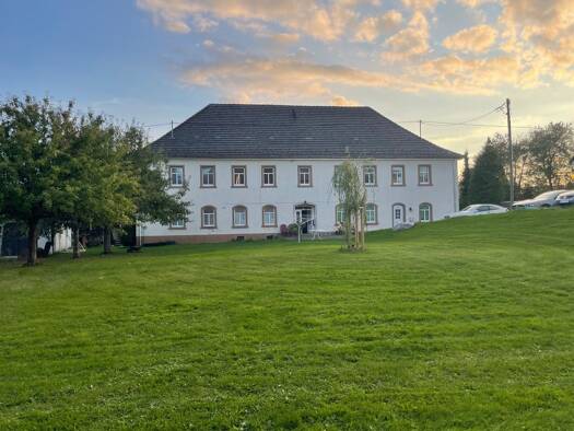 Wohnung zur Miete 1.050 € 5 Zimmer 132 m² Geschoss 1/1 frei ab 01.02.2026 Wolterdingen Donaueschingen 78166