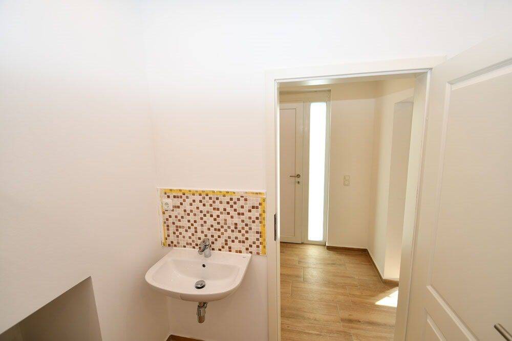 Property thumbnail 15