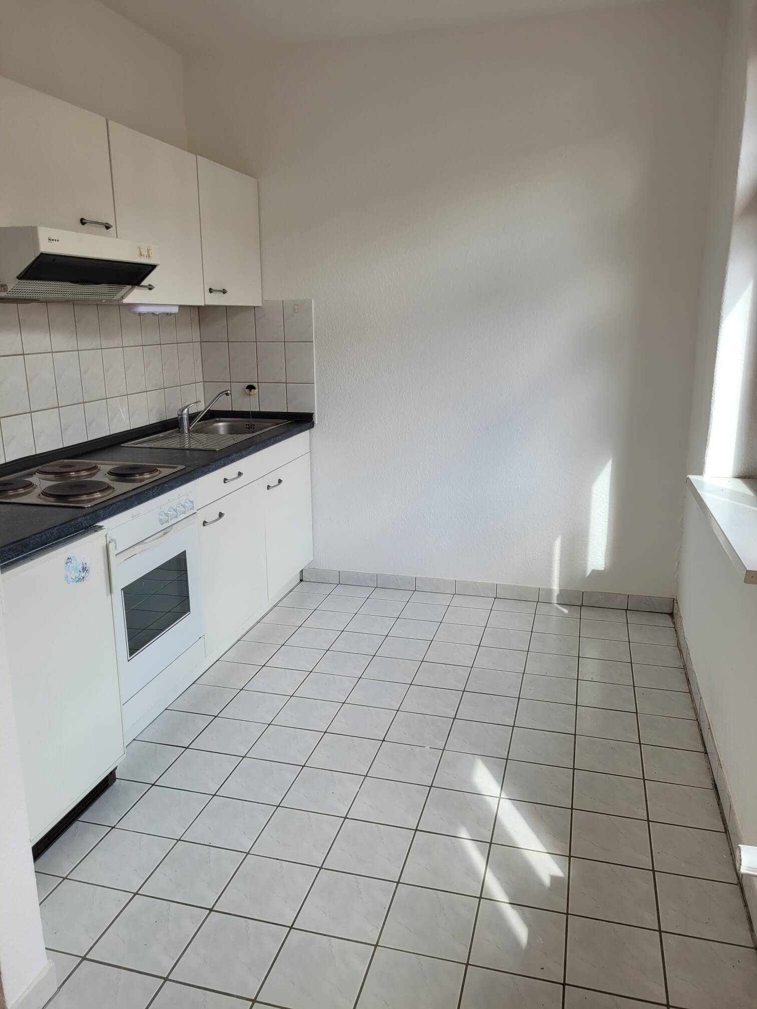 Achtung- 2 Zimmer mit EBK/ saniert! – Heidestr. 12, 39112 Magdeburg – Bild 1 von 5