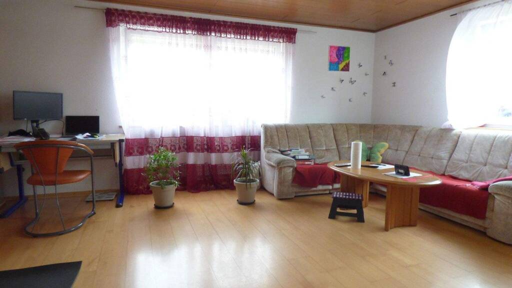 Wohnung zum Kauf 125.000 € 3 Zimmer 74,4 m² Wassertrüdingen 91717