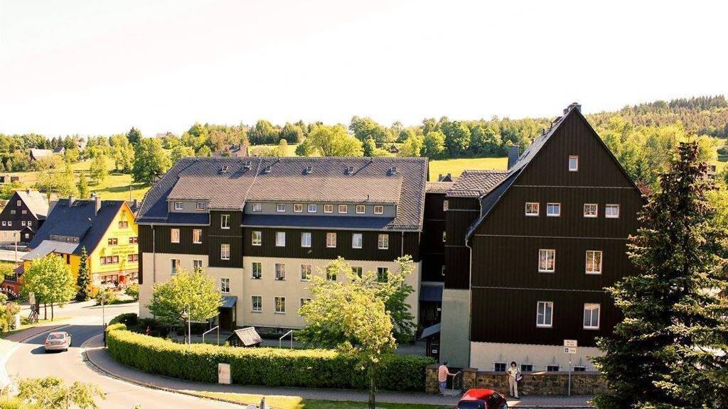 Wohnung zur Miete 325 € 3 Zimmer 54,3 m² 3. Geschoss frei ab sofort Rathausstraße 1 Altenberg Altenberg , Erzgeb 01773