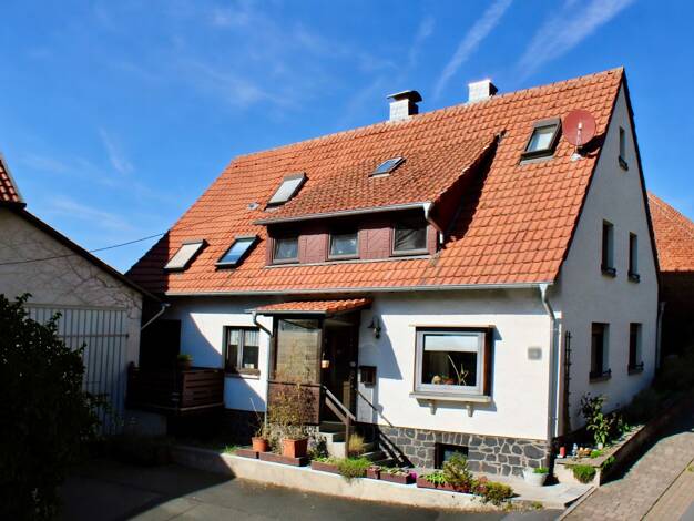 Einfamilienhaus zum Kauf 120.000 € 13 Zimmer 196 m² 762 m² Grundstück Berfa Alsfeld 36304