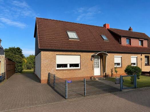 Doppelhaushälfte zum Kauf 229.000 € 3 Zimmer 130 m² 856 m² Grundstück Rückertweg 76 Bungerhof Delmenhorst 27753