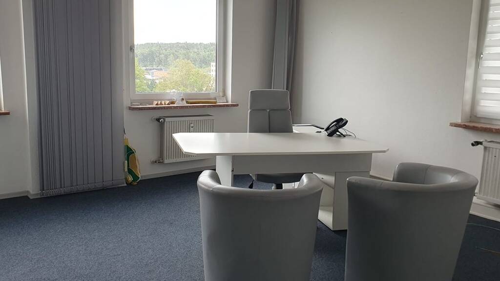 Büro zur Miete provisionsfrei 400 € 1 Zimmer 30 m² Bürofläche Traunstein 83278