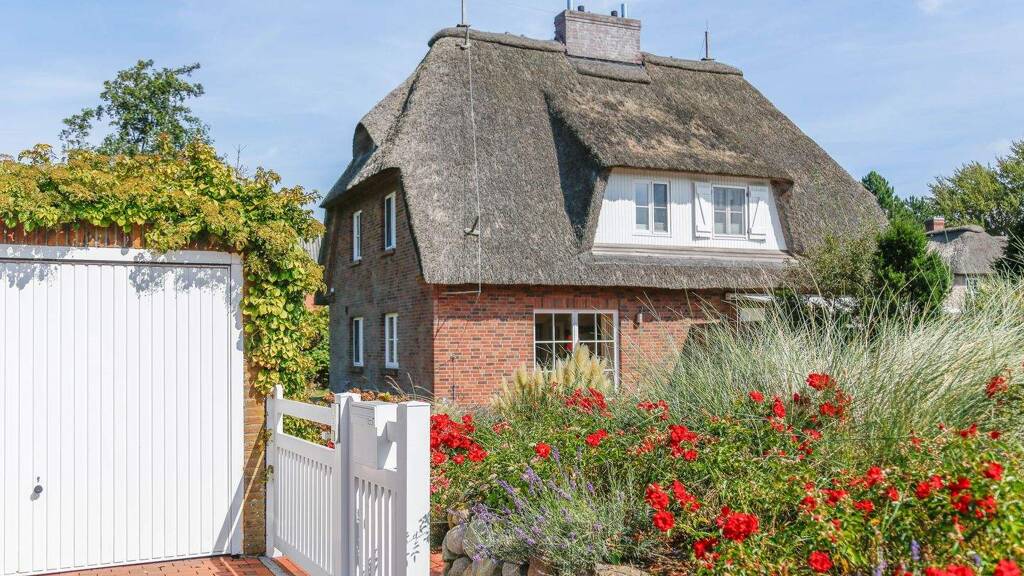 Doppelhaushälfte zum Kauf 799.000 € 4 Zimmer 89,8 m² 615 m² Grundstück Sankt Peter-Ording 25826