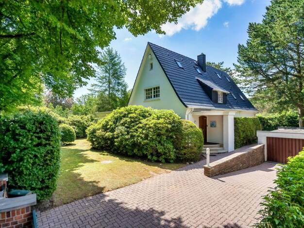 Einfamilienhaus zum Kauf 1.150.000 € 9 Zimmer 230,5 m² 1.203 m² Grundstück frei ab sofort Poppenbüttel Hamburg 22391