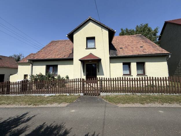 Einfamilienhaus zum Kauf 124.500 € 6 Zimmer 126,5 m² 1.036 m² Grundstück Rockau Schkölen 07619